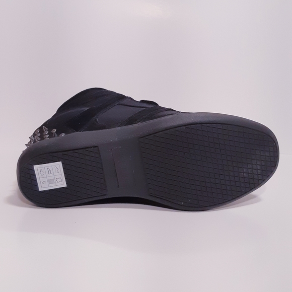 Skechers SKCH+3 Black Studs and Spikes - Picture 7 of 7